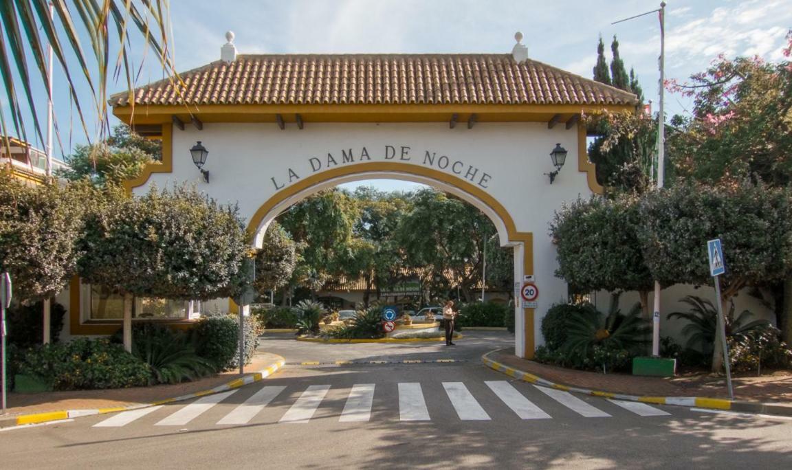 ماربيا Great Puerto Banus Apartment المظهر الخارجي الصورة